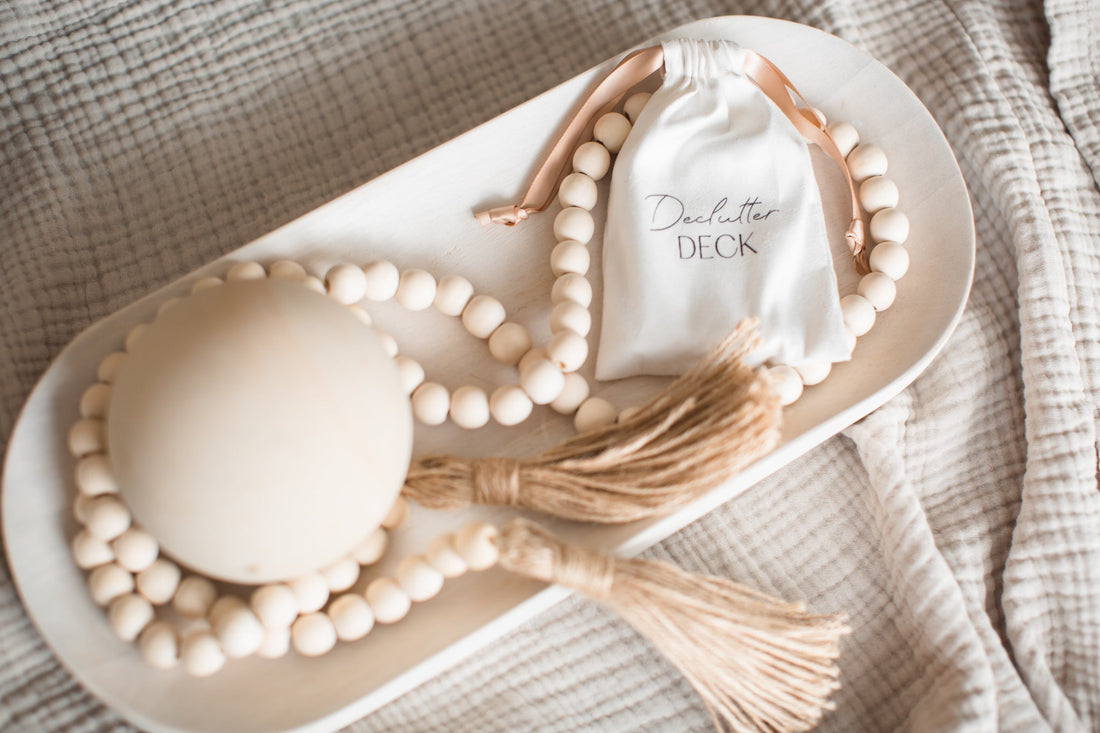 Hack Decks article comparing Declutter Deck with traditional cleaning methods and using small, manageable decluttering steps to create a more organized home